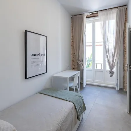 Residencia Universitaria Trinitarios Valence Extérieur photo